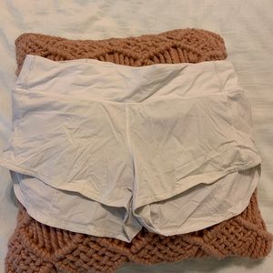 lulu shorts 2.5